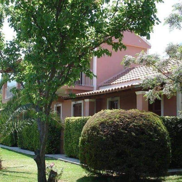 Hellens Village Almiros Beach Екстер'єр фото