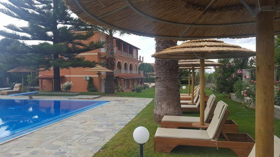 Hellens Village Almiros Beach Екстер'єр фото