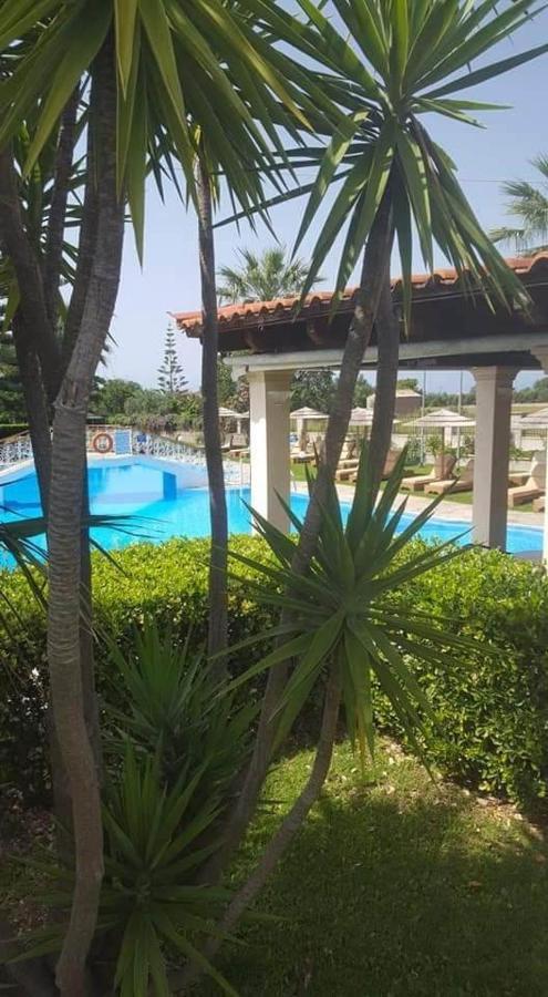 Hellens Village Almiros Beach Екстер'єр фото