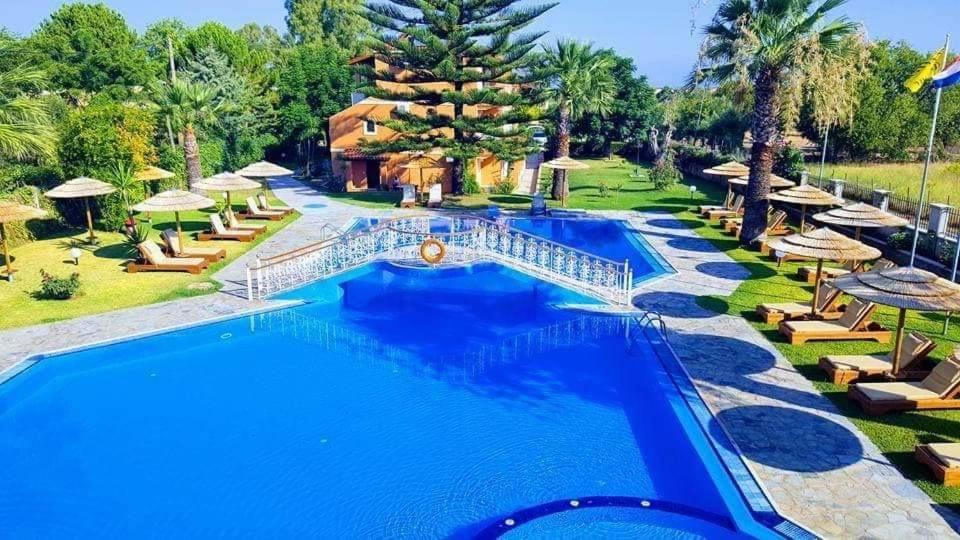 Hellens Village Almiros Beach Екстер'єр фото